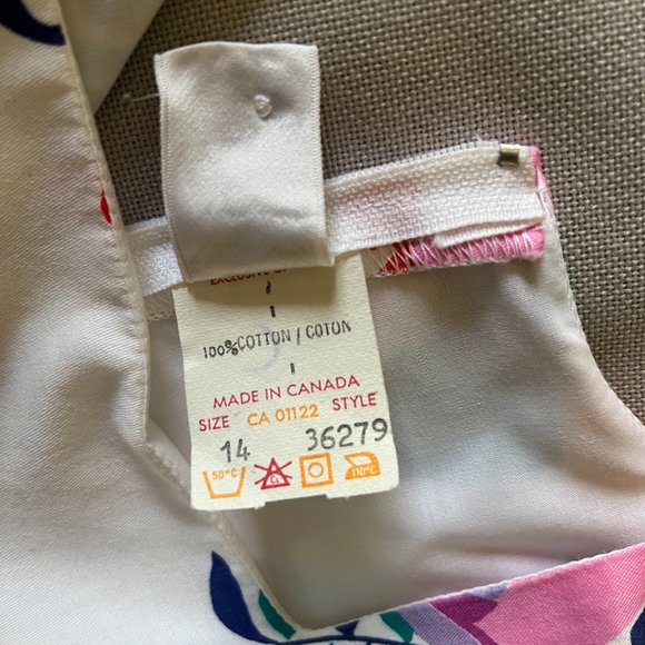 1980s Vintage girl’s dress by Canadian designer Elen Henderson. Girls size 14. - Picture 7 of 11